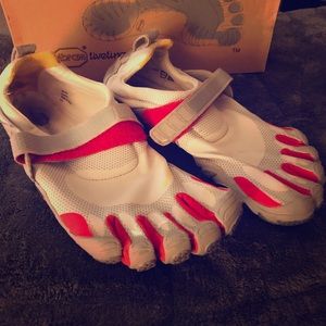 Vibram five fingers